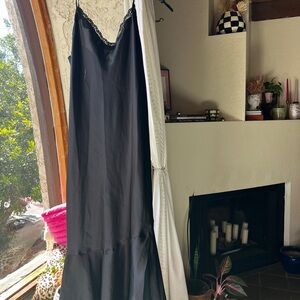 Delicates Black Satin Slip/Dress XL
Lace Trim Tier Flare Vamp Coquette NYE Club